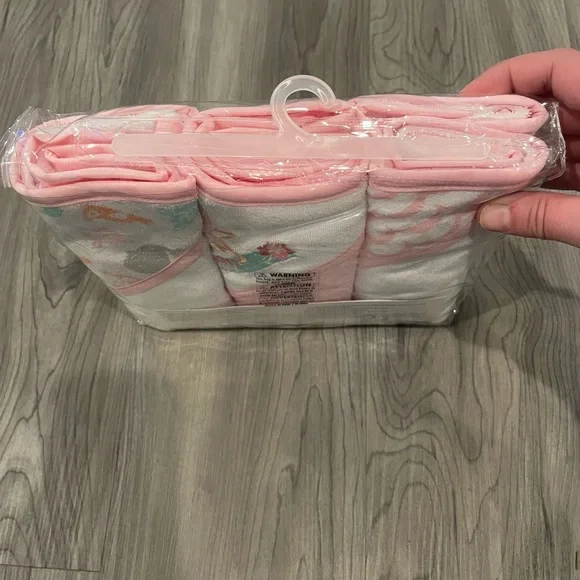 Baby Girl Pink Hooded Bath Towels Set Bundle NWT - Picture 5 of 5